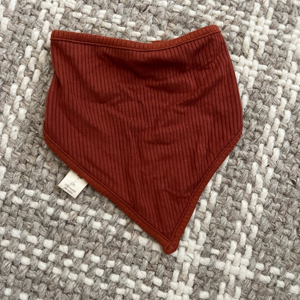 Kate Quinn - Bandana Bib